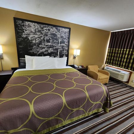 Super 8 By Wyndham Pine Bluff Hotel Buitenkant foto