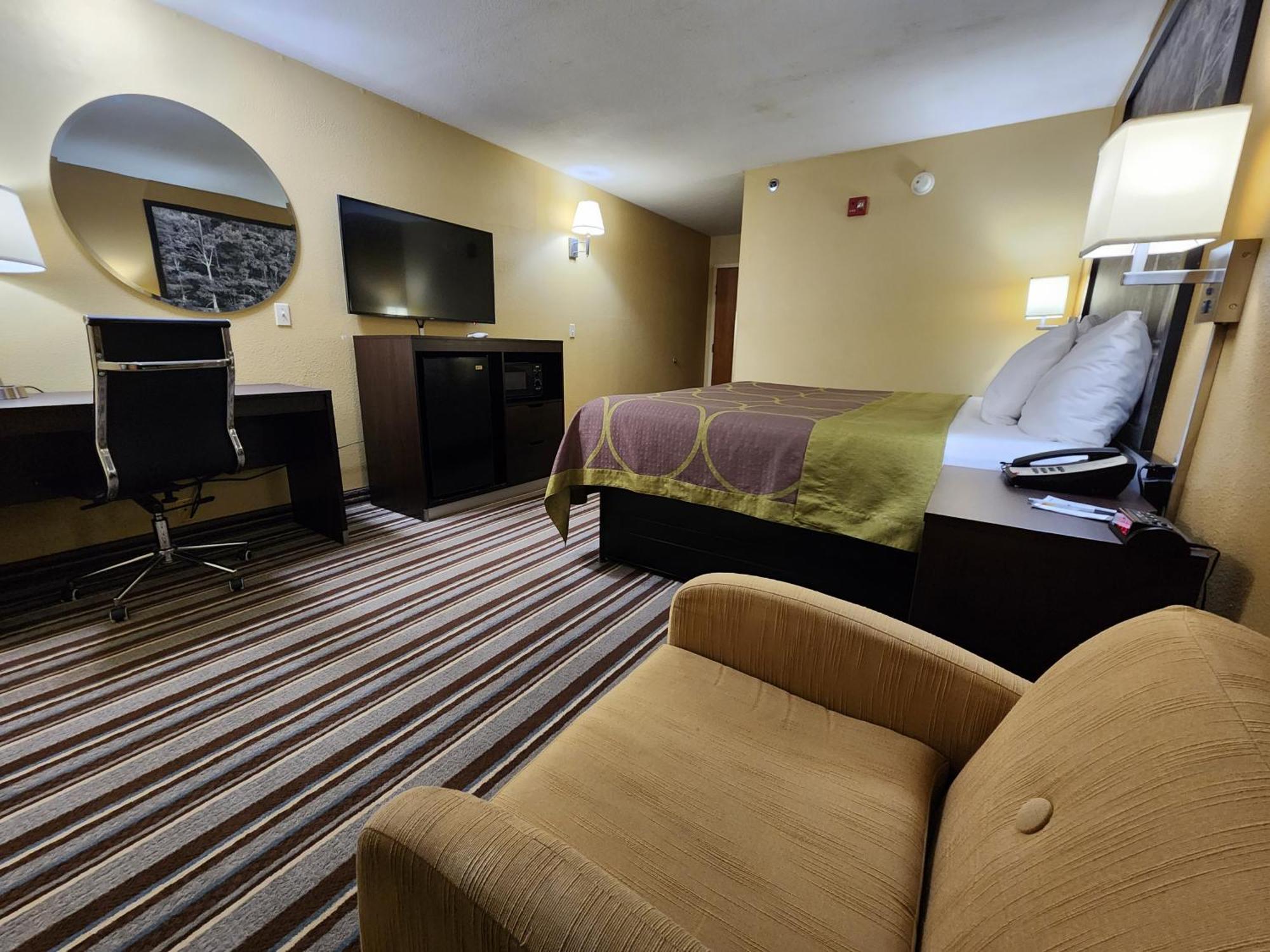 Super 8 By Wyndham Pine Bluff Hotel Buitenkant foto